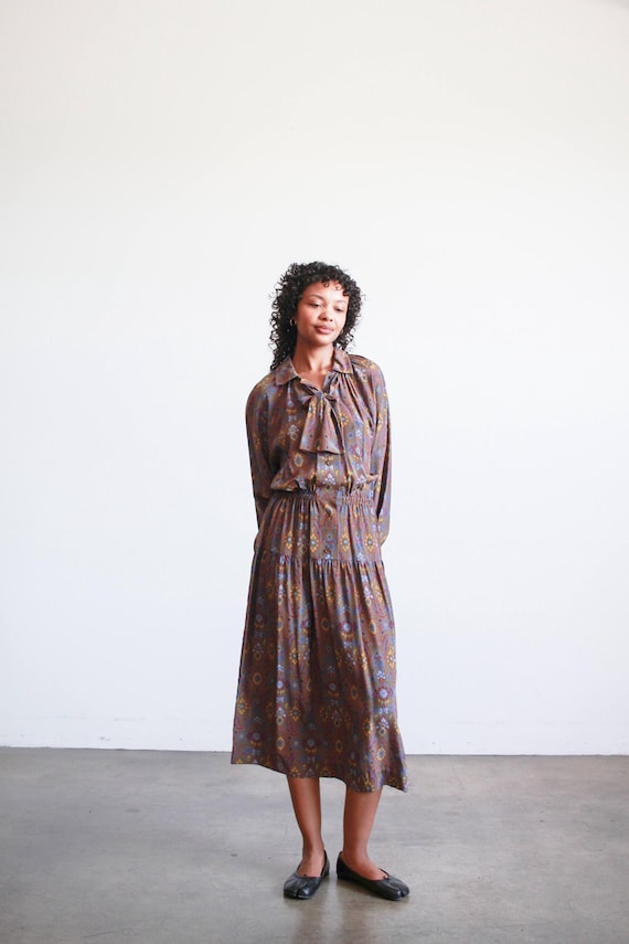 givenchy silk dress 1970s Givenchy Brown Patterned Silk Dress