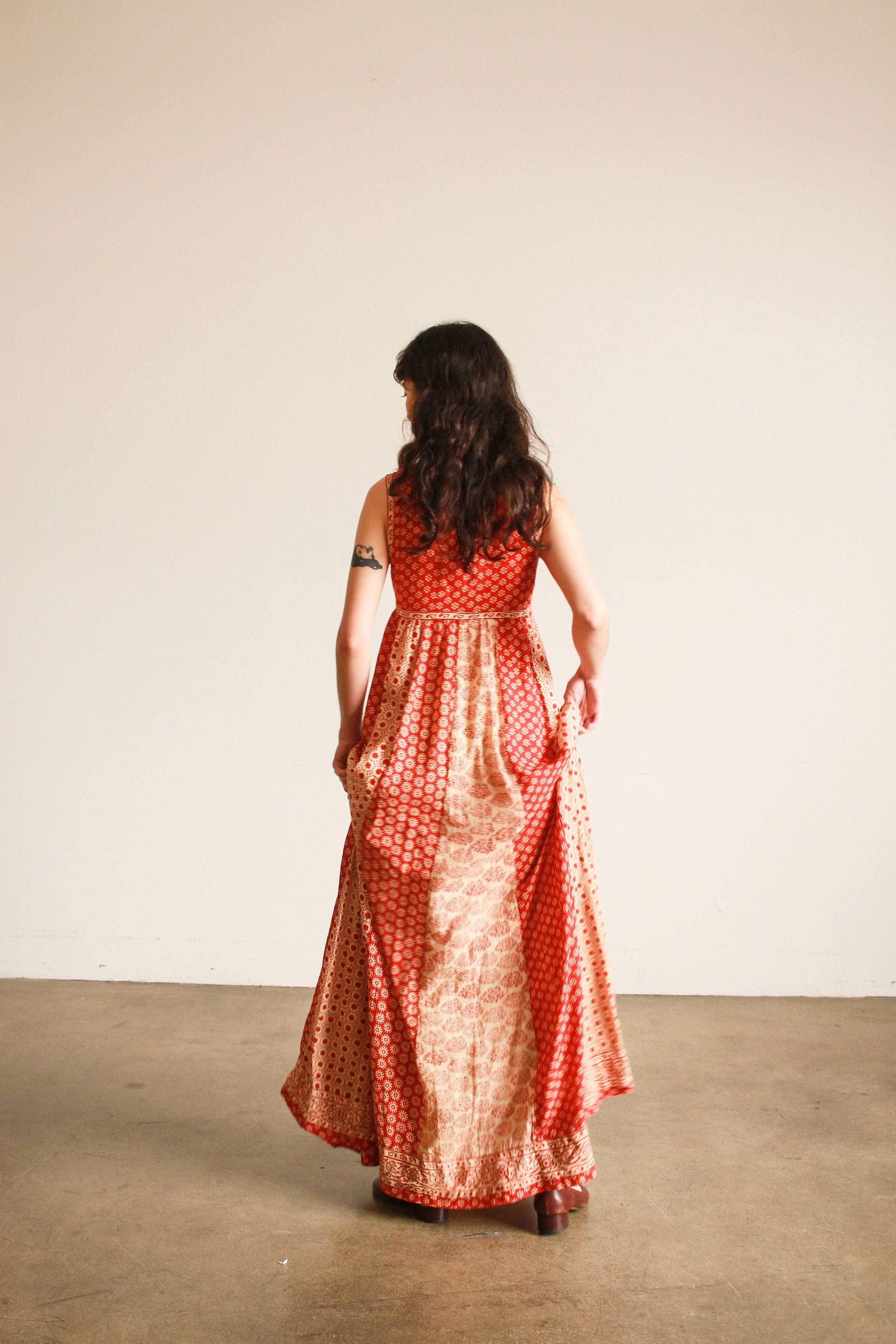 1970s Red Block Print Indian Cotton Maxi Dress - Etsy 1970s Red Block Print Indian Cotton Maxi Dress - Etsy
