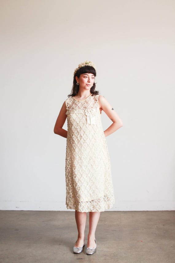 chinese dress ladies White Button Front Shift Dress main image 0