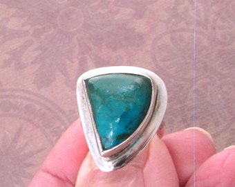 Vintage Chrysocolla ring size 6.5, Very rare Gem with amazing color, sterling silver. Triangle design ring, Gift for her.