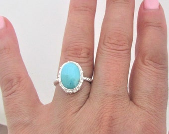 Stunning Turquoise rings, Pretty rings with fine twisted band, Sterling silver, Genuine Turquoise, December birthstone, Gift for her.