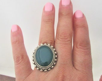 Vintage Green Onyx ring Size 7, Gorgeous Natural Onyx-Sterling silver, Large Diva style ring.  Gift for her.