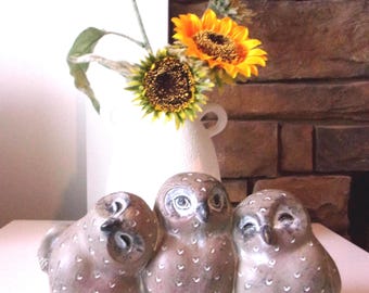 Triple Owl Decorative Figurine: Family Bird 9" Wide- Resin- Vintage Like new.