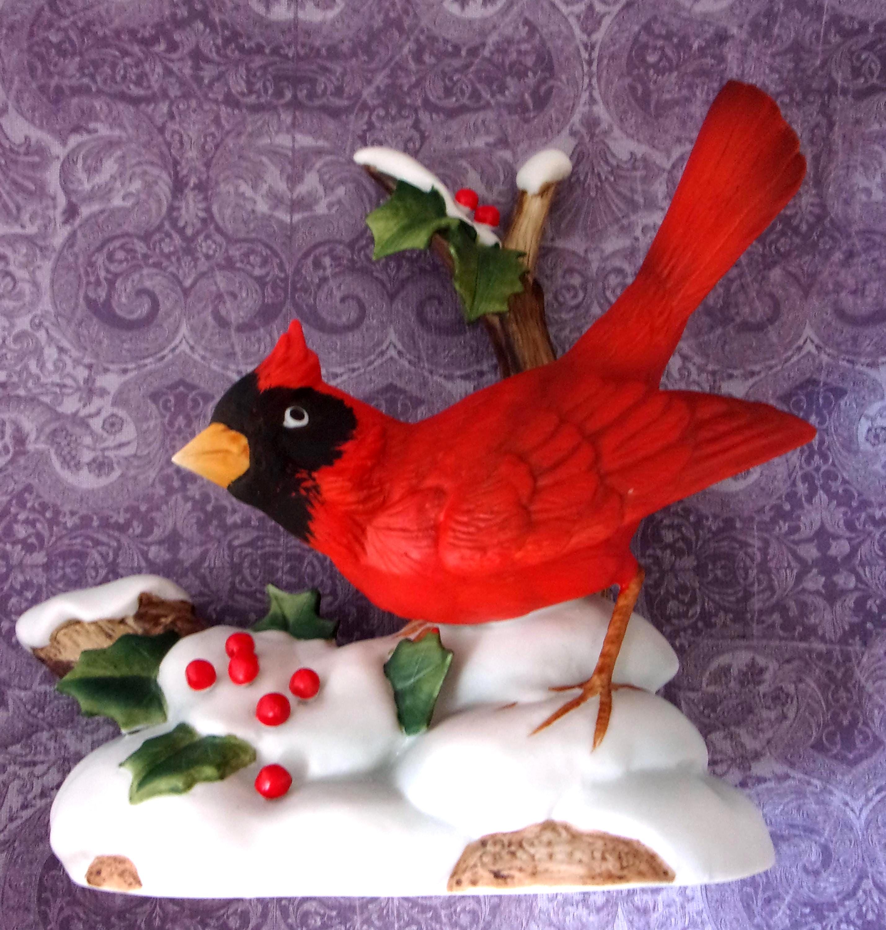 Cardinal Porcelain Figurine: 7