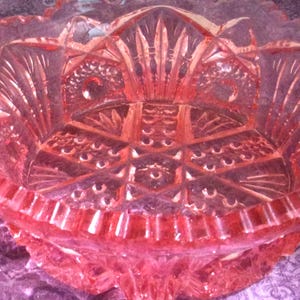Vintage imperiale glazen schaal: kleur roze, diameter 6,5 inch. Nieuwe versie