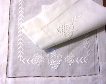 Vintage Grape Vines Placemats with Napkins Set.  100% White Linen, Classic embroidered Placemats, Table decor, Gift for her.