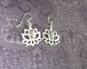 Silver Pearl Mandala Lotus Flower Earrings, Handcrafted 925 Sterling Silver & Soft Grey Pearl, Natural Gemstones, Gift for Her.