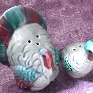 Porseleinen zout- en peperstel uit Turkije: handgemaakte nieuwe kurken, 4&quot; T