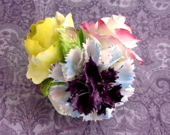 Radnor Porcelain Mini Bouquets: Roses and Carnation Flowers-Legged Vase-3.25" Dia- Vintage like new