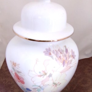 Japanese Porcelain Urn w/ Lid 8&quot; T,  Elegant Floral Urn with Gold Trims. Gift for her.