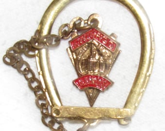 Keychain Wrigley Building Skyscraper  Vintage Souvenir Key Ring