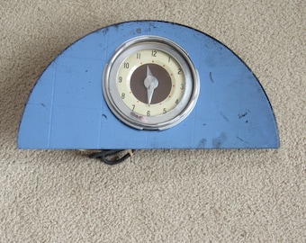 Transa 8 Day Auto Uhr Car Clock Vintage Made en France ca. à