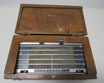 Vintage Emerson Table Top Chest Radio. AM Battery Operated