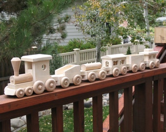 6 Piece Wooden Train Set