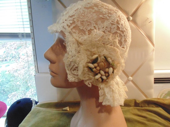 1920S  Ecru Lace with floweras Wedding Hat.  Anti… - image 1