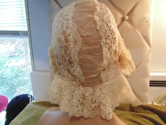 1920S  Ecru Lace with floweras Wedding Hat.  Anti… - image 3