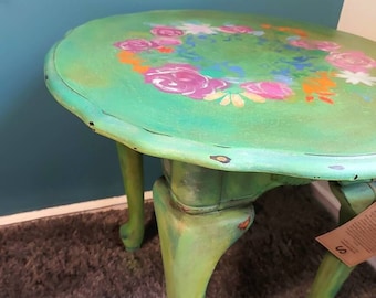 Floral Green Side Table / Pink Rose Wreath / Hand Painted Furniture / Upcycled Furniture / Rustic Floral Side Table