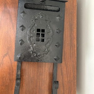 Vintage Metal Mailbox/Newspaper Holder