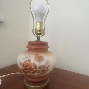 Vintage Floral Table Lamp