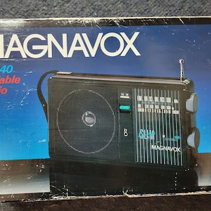 Magnavox NIB D2040 Portable radio