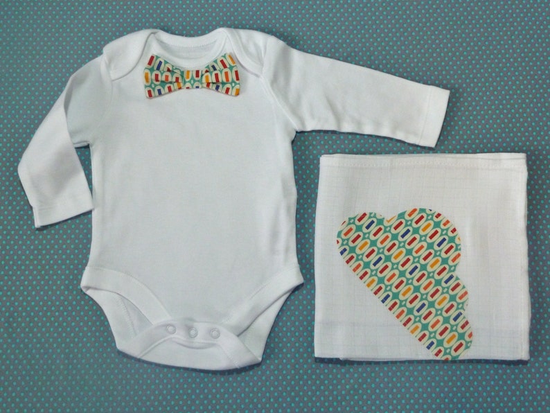 Snazzy Bow Tie Vest and Muslin Gift Pack image 2