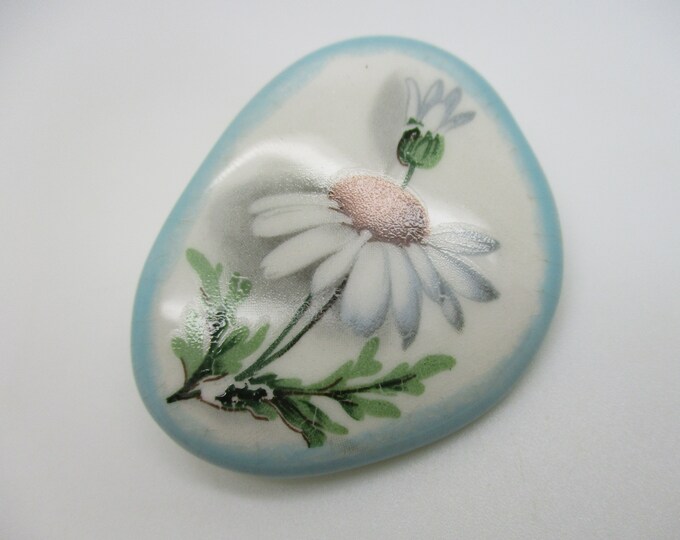 White Daisy Flower Painted on Ceramic Brooch