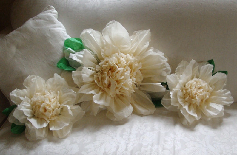 Set of 3 Giant Paper Flowers Vanilla Perfect Decorations for Wedding,Birthday Party&Baby Shower image 3