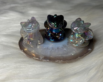 Mini toothless crystal carving