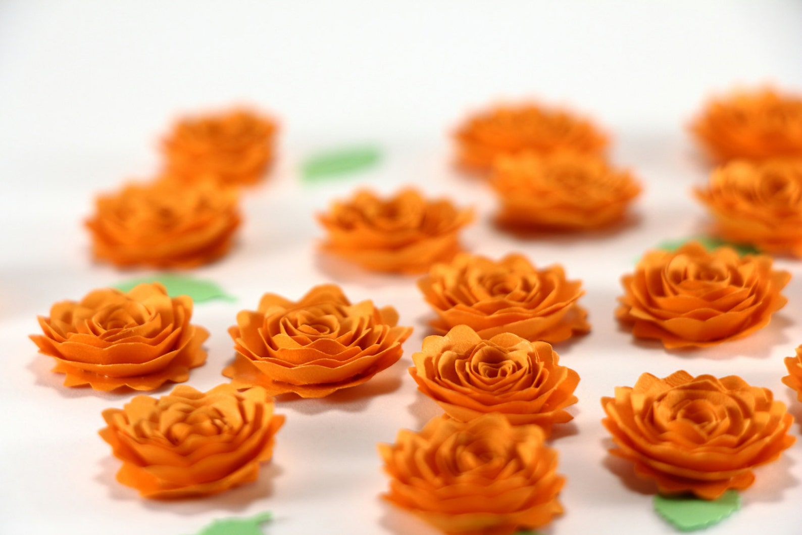 25 Tiny Paper Roses Mini Paper Flowers Quilling Flowers Etsy