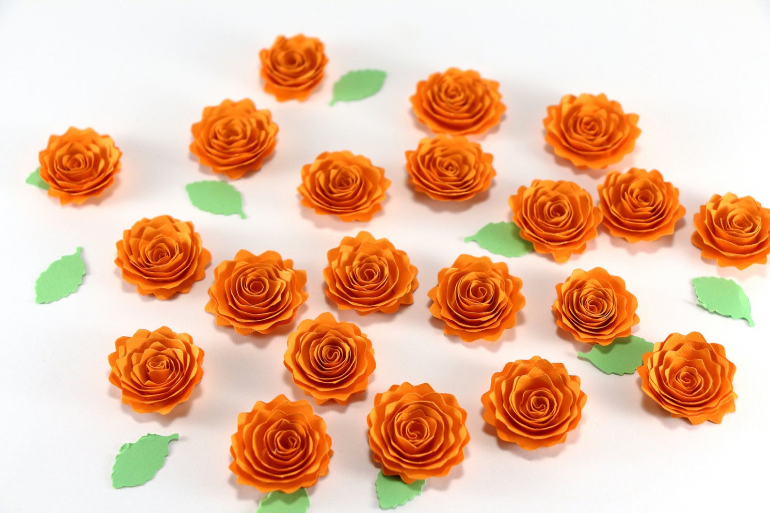 25 Tiny Paper Roses Mini Paper Flowers Quilling Flowers Etsy