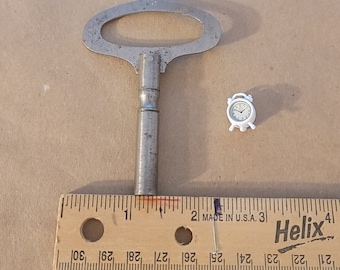 Vintage Clock Key Size 4.75 / 10 - #K11