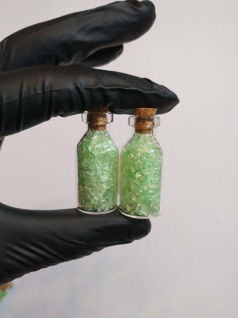 Crushed Green Uranium Sea Glass in Cork-Topped 2 Potion Vial, UV-Reactive Glowing, Lovers of Uranium & Curiosities/Oddities, Gifts under 20 image 7