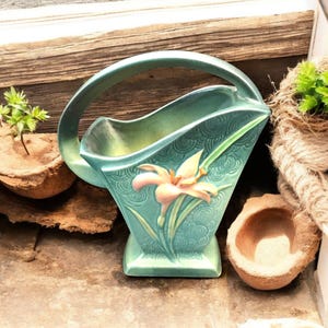 Vintage Roseville &#39;Zephyr Lily Evergreen&#39; Handled Basket 394-8&quot;, Green & Teal Art Pottery, 8.5&quot; Floral Basket, Collectible Antique Pottery