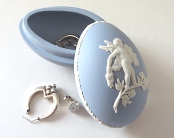 ウェッジウッド ブルー ジャスパーウェア 卵型小物入れ - Etsy 日本