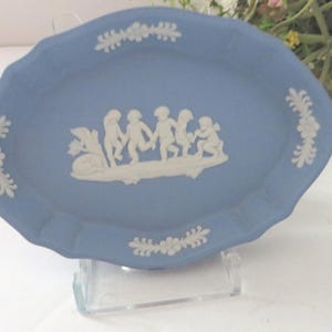 Wedgwood blue 1970&#39;s oval Jasperware trinket Dish