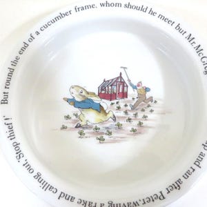 Vintage Wedgwood 1980&#39;s Beatrix Potter Peter Rabbit Porringer
