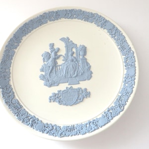 Wedgwood Jasperware Valentine&#39;s Plate, 1988 Collector Series