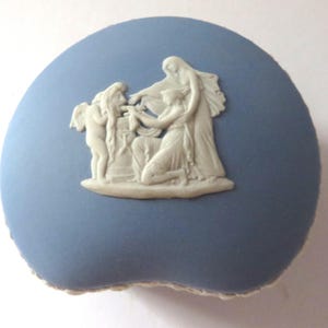 Wedgwood  blue Jasperware Trinket bean box shape Box