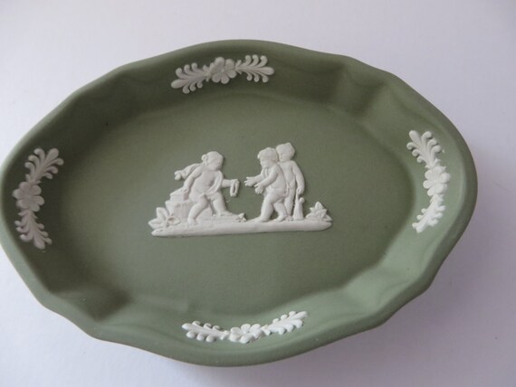 Wedgwood Jasperware vintage 1980/'s sage green dish