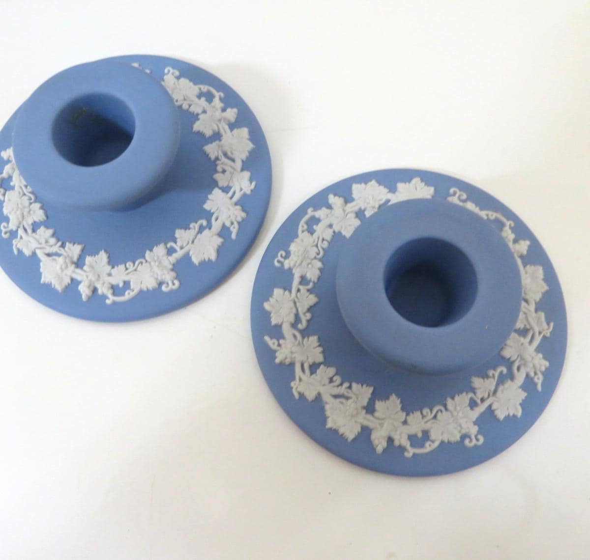 英国 ウェッジウッド ジャスパーウェア ブルー キャンドルホルダー