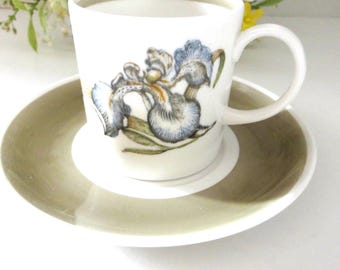 Susie Cooper 1960s Laurel Gold and Green Wedgwood Fine Bone China