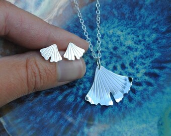 Little Ginkgo leaf jewellery set, recycled silver