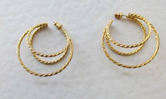 Vintage Gold Twist Hoop Earrings. 1970's.