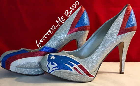 patriots high heel pumps