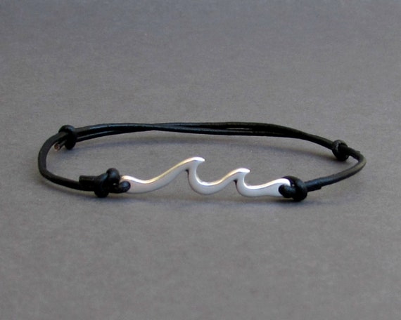Mad Daisy Jewelry Men's Black Leather Cuff Bracelet – Adjustable With Antique Silver Accents