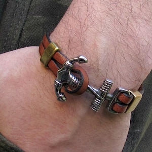 Anchor Leather Bracelet for Men: Personalized Stainless Steel Nautical Jewelry