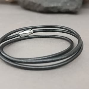 Simple Leather Wrap Bracelet: Unisex Adjustable Cuff