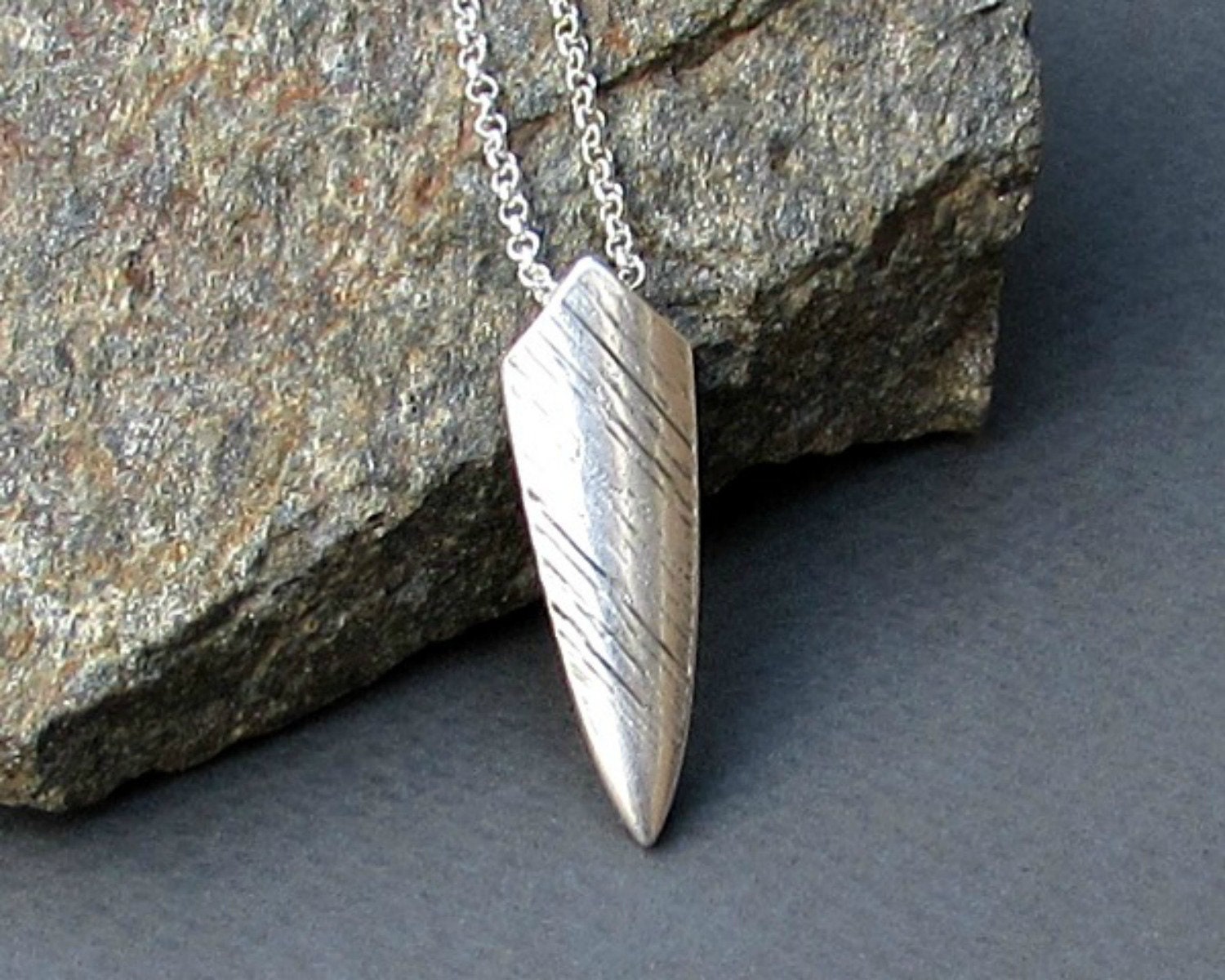 Glow In The Dark Arrowhead Necklace – Wyvern's Hoard