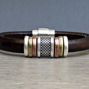 Leren herenarmband, zilveren leren herenarmband manchet, armband voor heren, verzilverde magnetische sluiting aangepast aan je pols