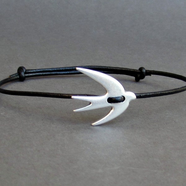 Bracelet d’oiseau Argent Swallow Bracelet En cuir Nature Inspiré Cadeau de bijoux pour Bird Lover Nature Gift for Her Bird Lover Jewelry